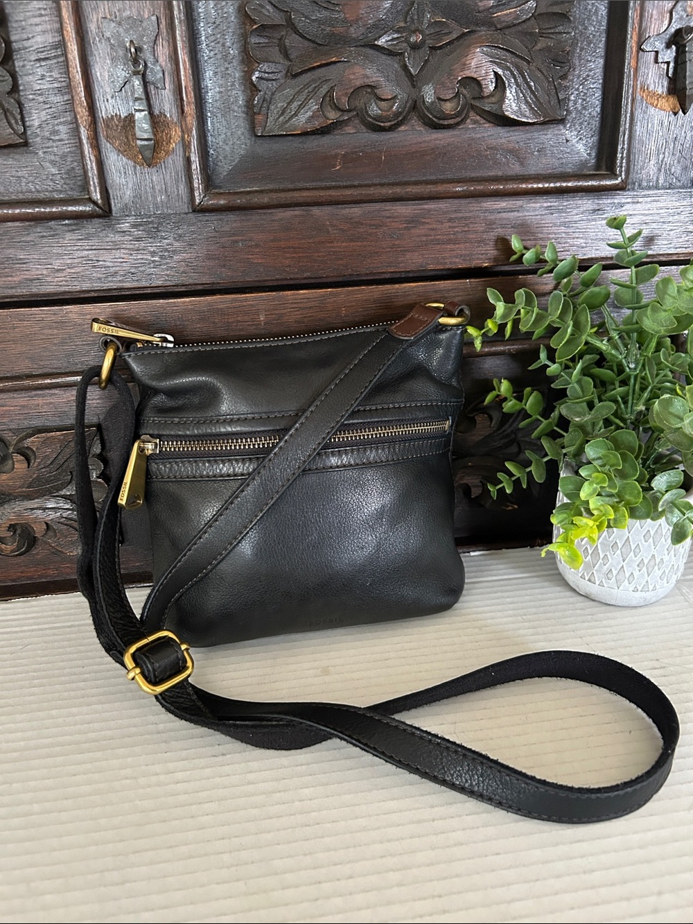 Fossil Black Leather Crossbody with Gold Hardware